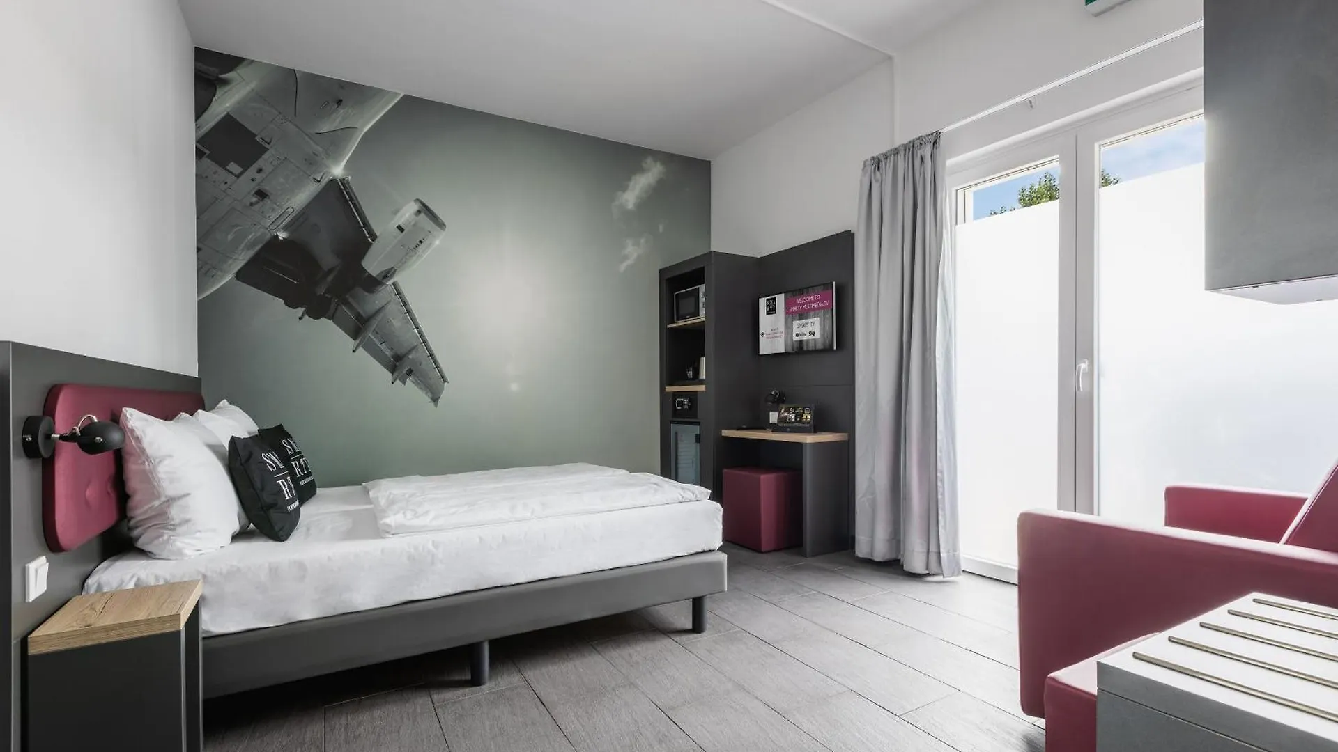 Smarty Airport Cologne Hotel - Kontaktloser Self Check-In